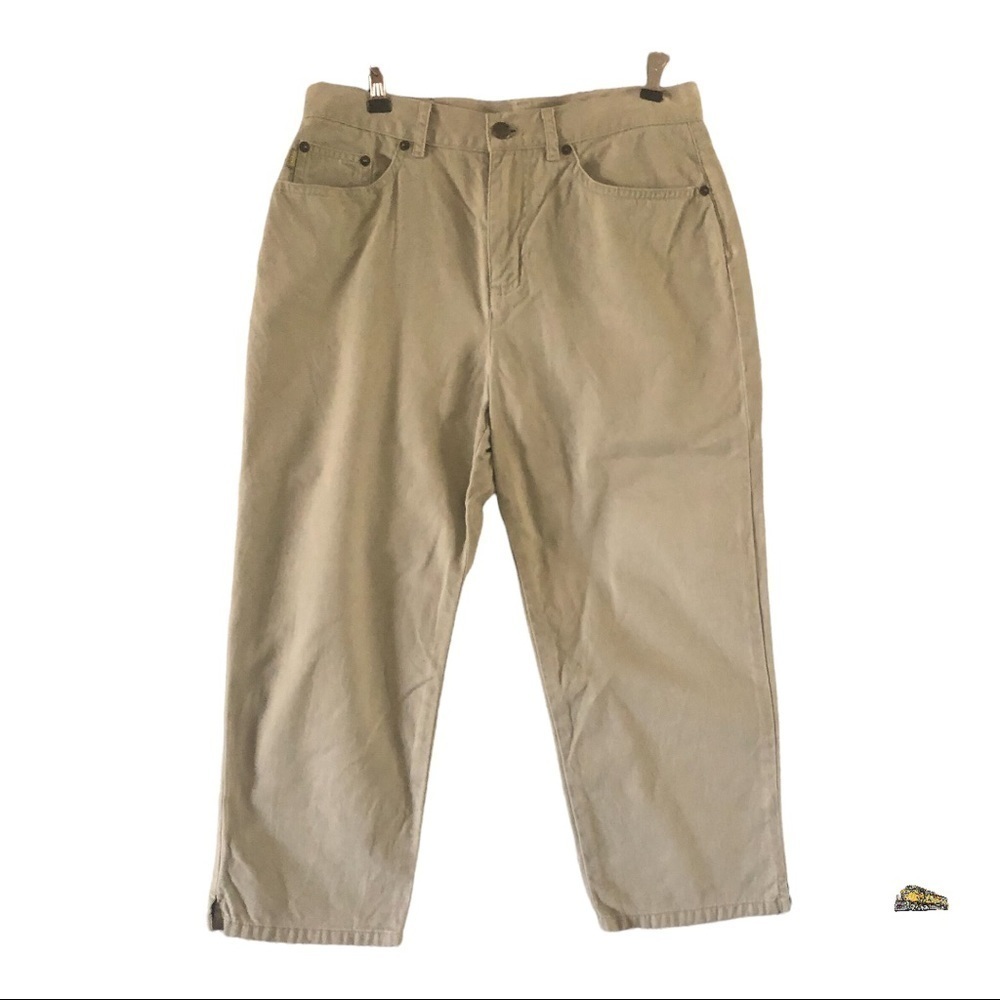 Beautiful Women’s Summer Capris Khaki in Excellent Used ConditionSz 4